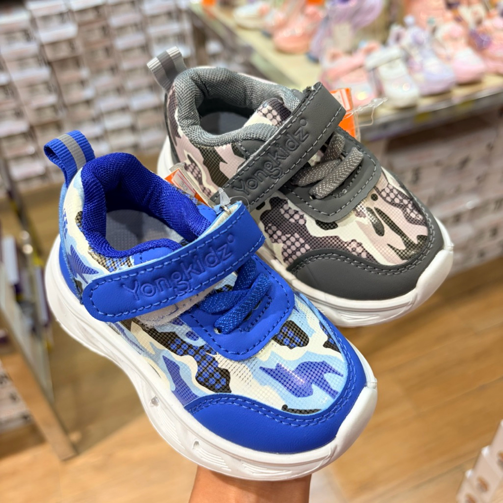 YONGKIDZ  sepatu anak laki-laki dengan lampu di samping sol