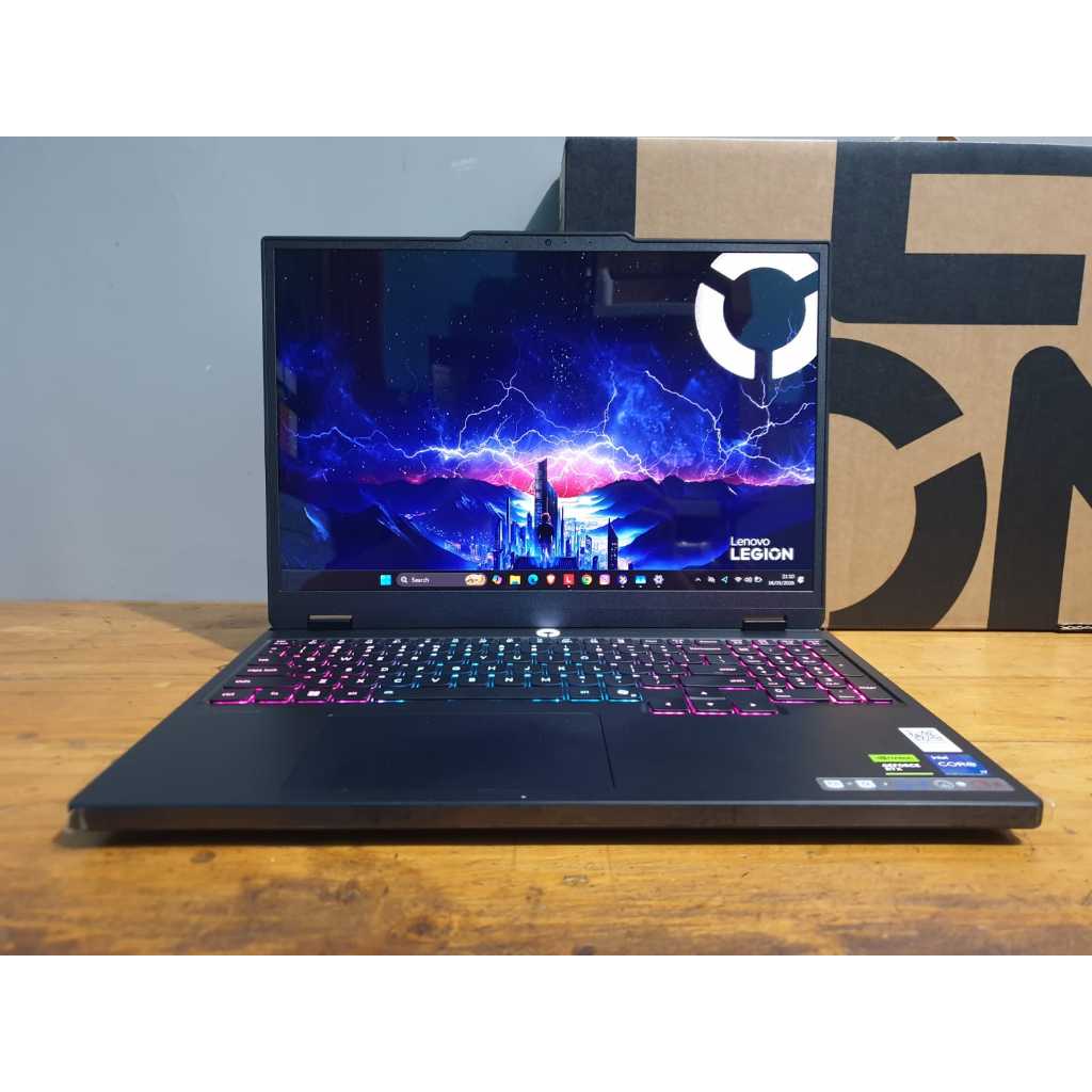 Legion 5 15IRX10 i7-14700HX 24/512GB RTX 5060 8GB WQXGA OLED Garansi