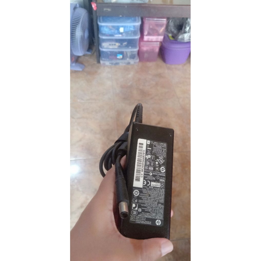Adaptor laptop hp adaptor 19.5V 4.62A adaptor laptop hp jarum tengah