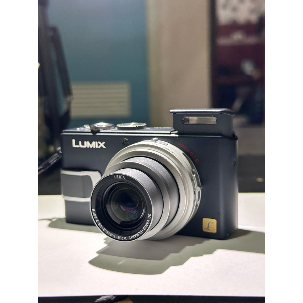 LUMIX LX 1 kembaran leica d-lux 3