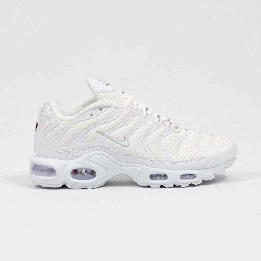 SEPATU N1K3 AIR MAX PLUS 'TRIPLE WHITE'