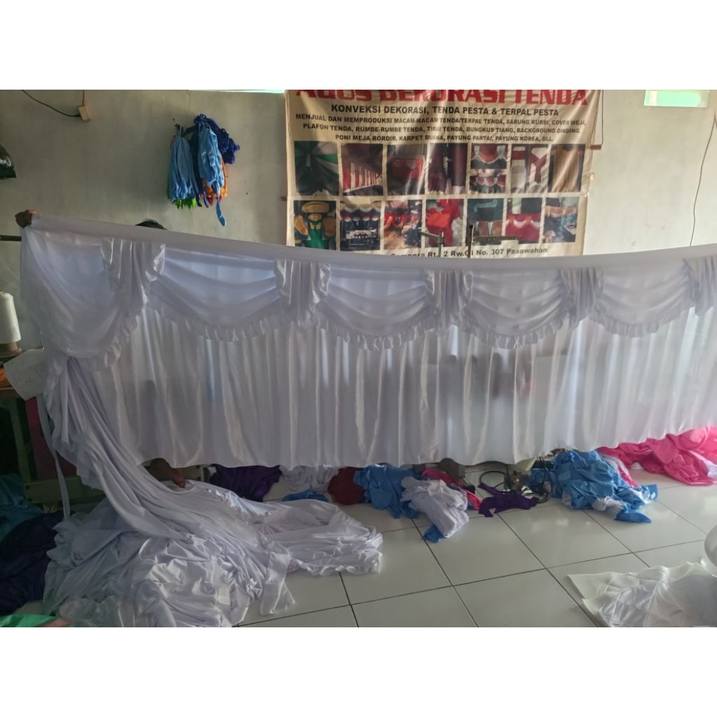 Skirting meja / Pingiran meja prasmanan/ poni meja / Rempel meja prasmanan
