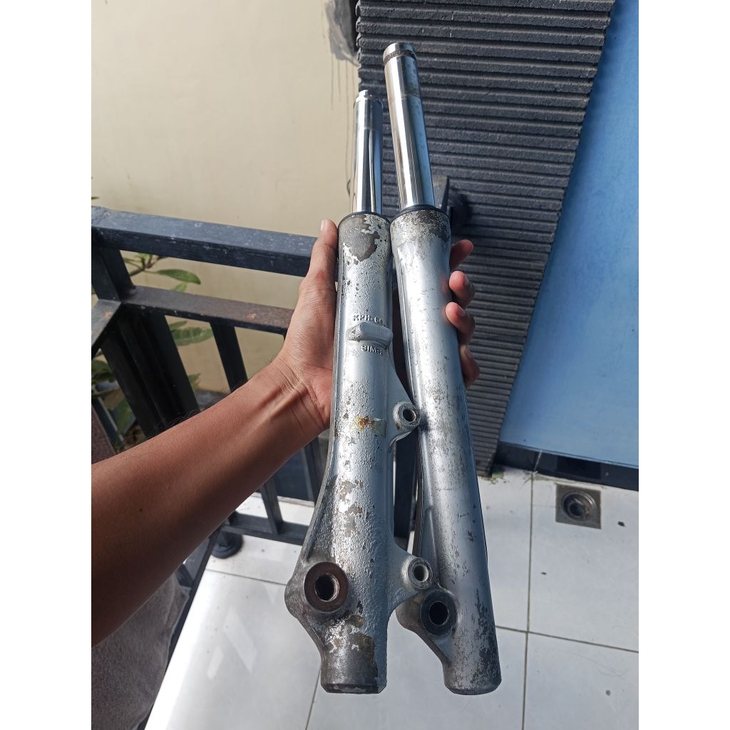 Shok depan karisma 125 D ori
