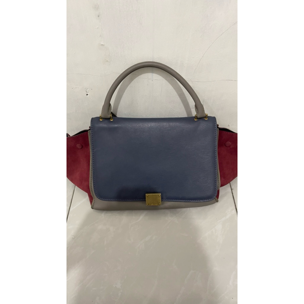 celin* trapeze