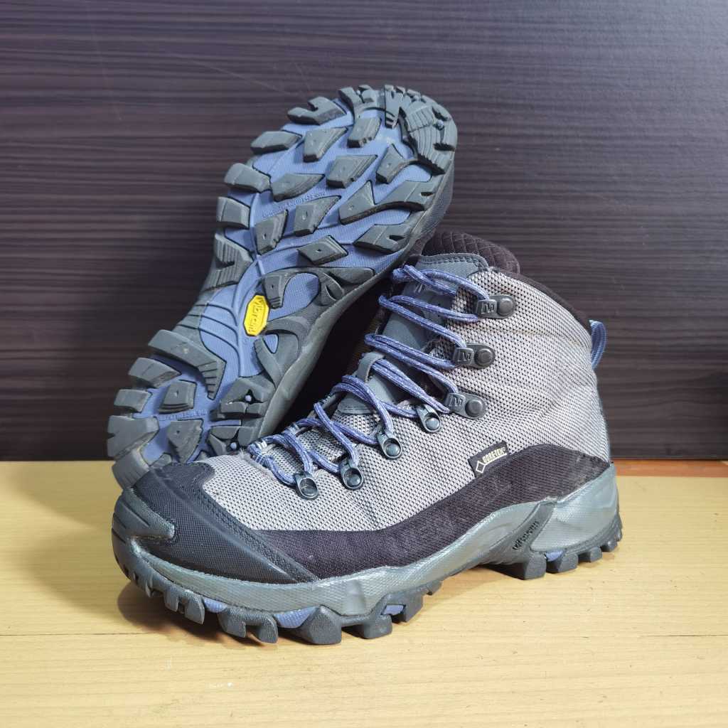 Sepatu Hiking Merrell Gore-Tex Vibram 37