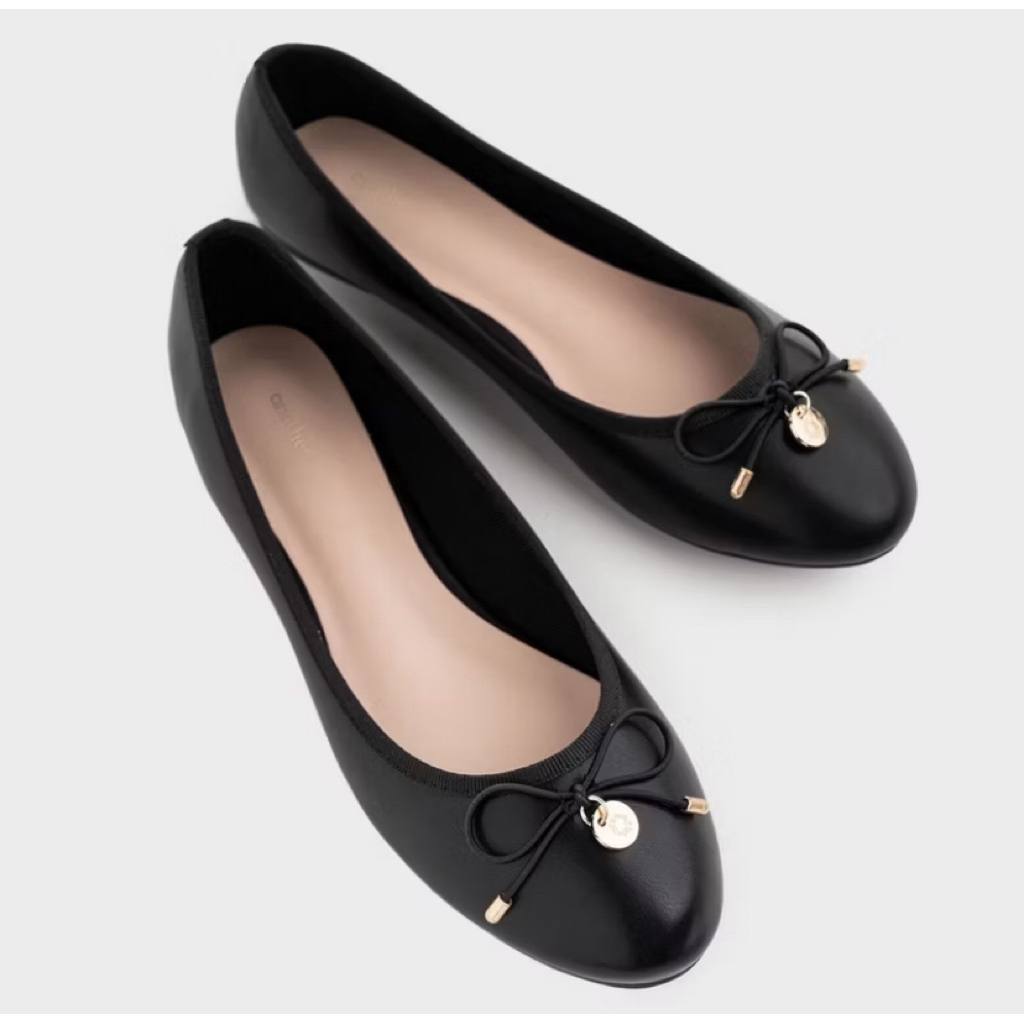 URBAN&CO Flatshoes Belvia Hitam
