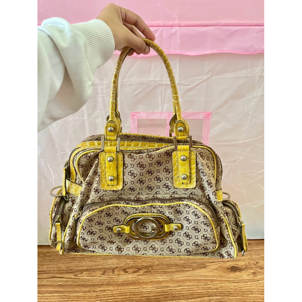 GUESS Vintage Bag Shoulder Tote Tas Pl Pre-loved