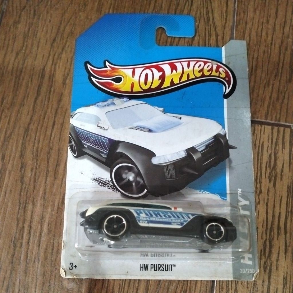 HotWheels HW Pursuit