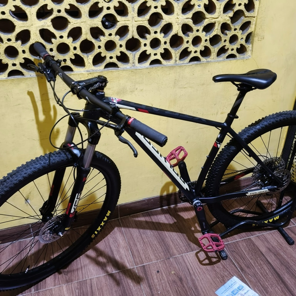 SEPEDA MTB POLYGON XTRADA 7