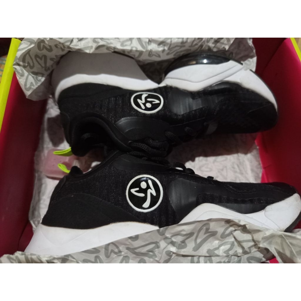 Sepatu ZW Preloved, Zumba wear ORI
