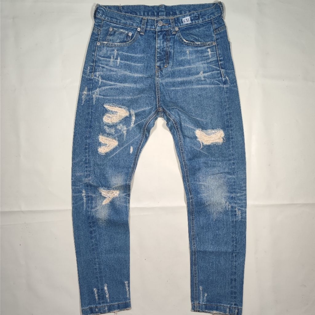 (PERHATIKAN DESKRIPSI) WHITE LINE BY IDUN DENIM FADED DISTRESSED JEANS