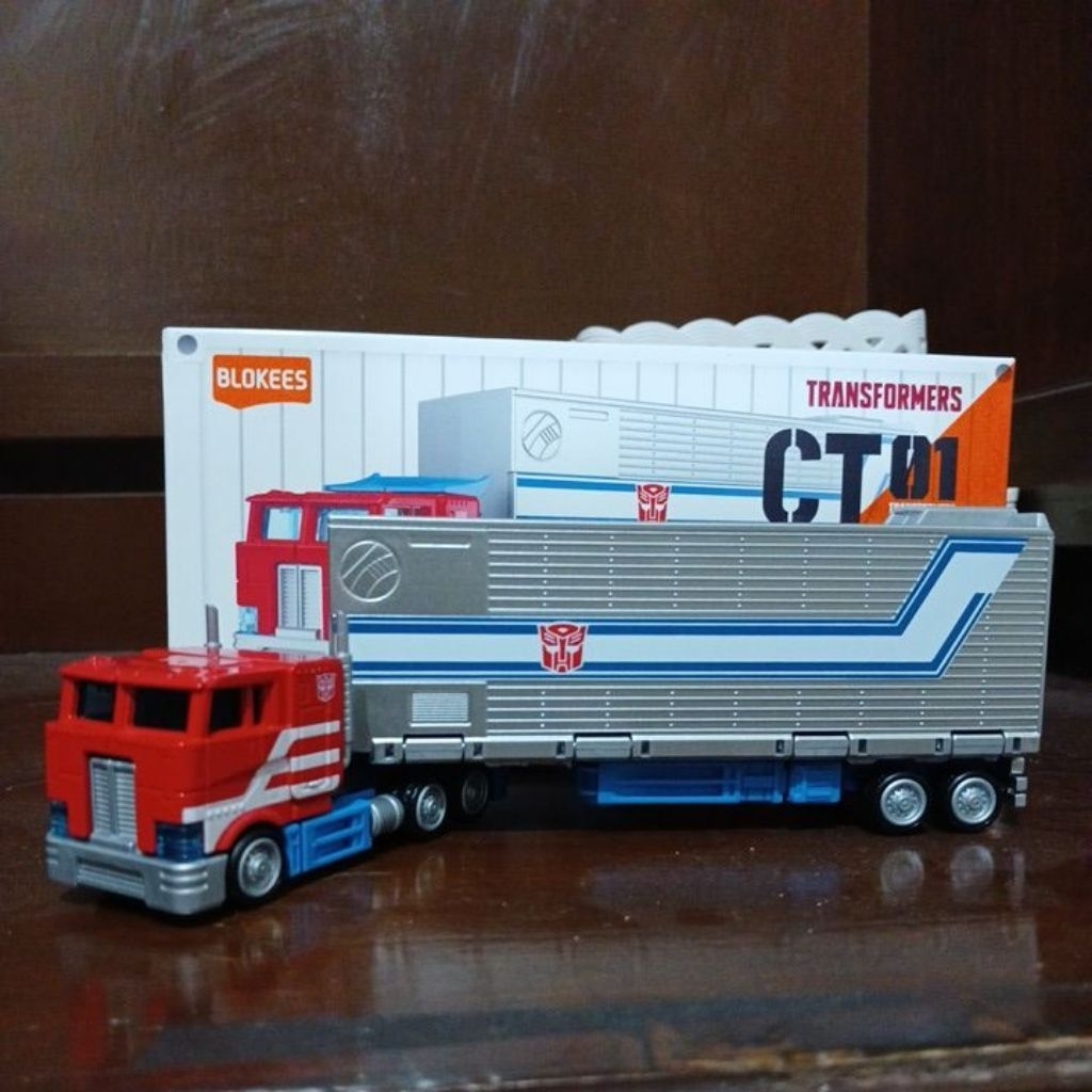 Blokees CT01 Optimus Prime