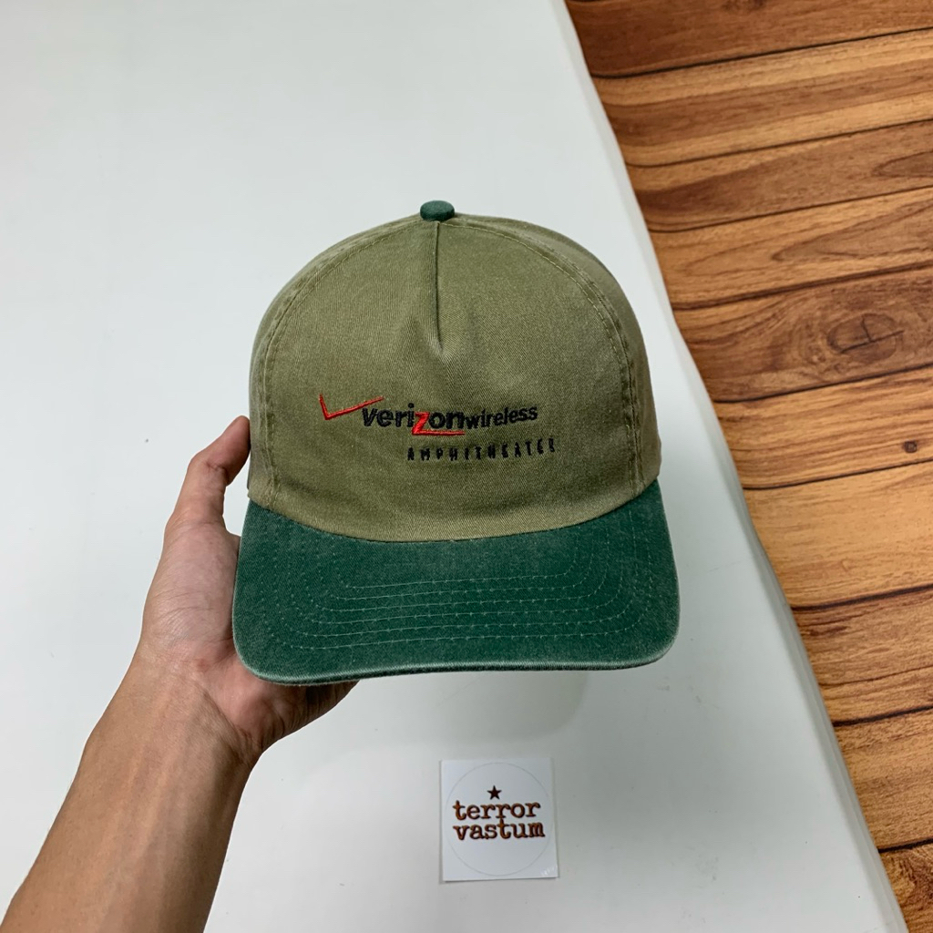 TOPI TWO TONE VERIZONE WIRELESS