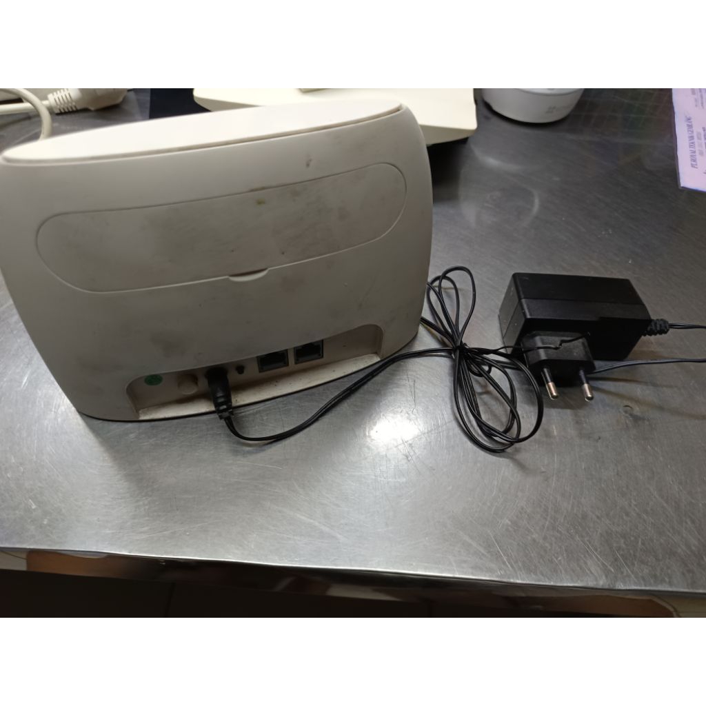 Tenda 4G03 N300 modem router wifi 4G LTE simcard