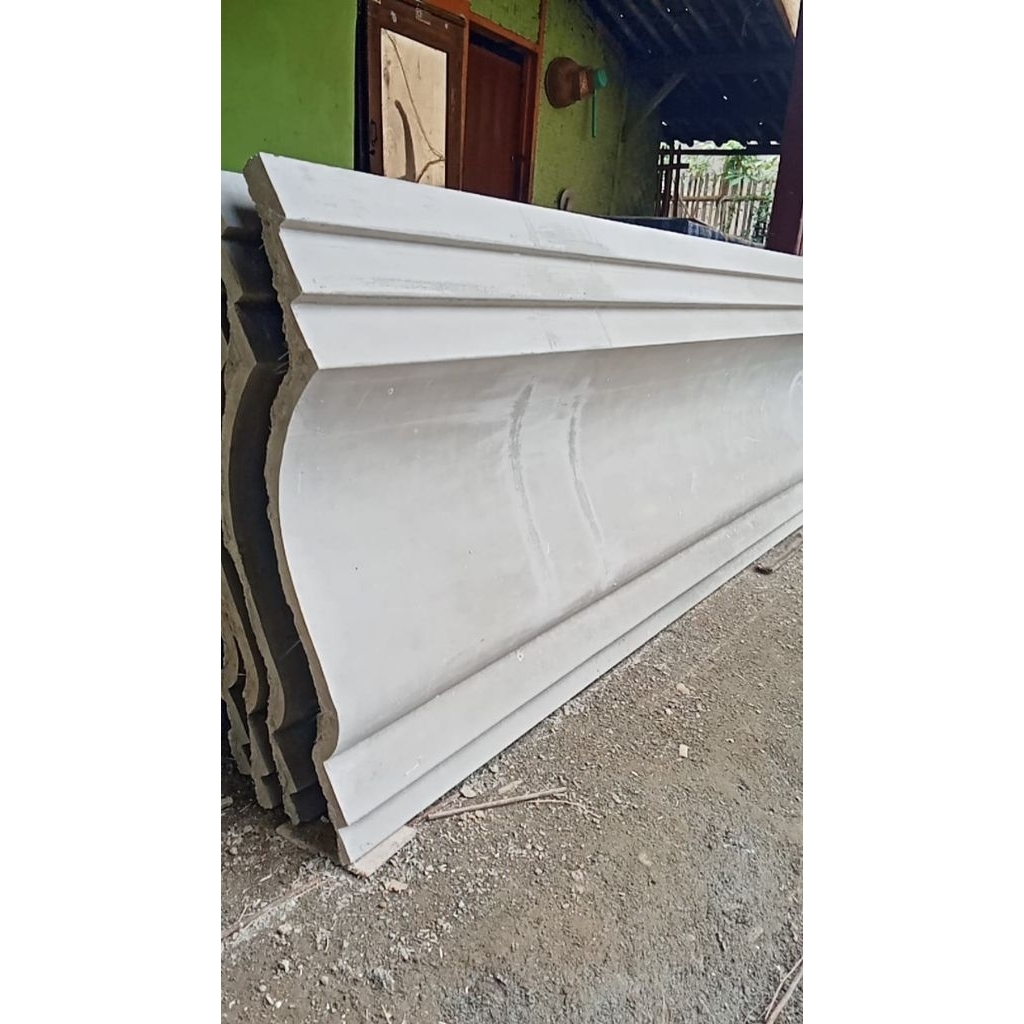 Lisplang Beton Profil Rumah Minimalis Panjang 2 Meter Lebar 40Cm Finishing Rapi
