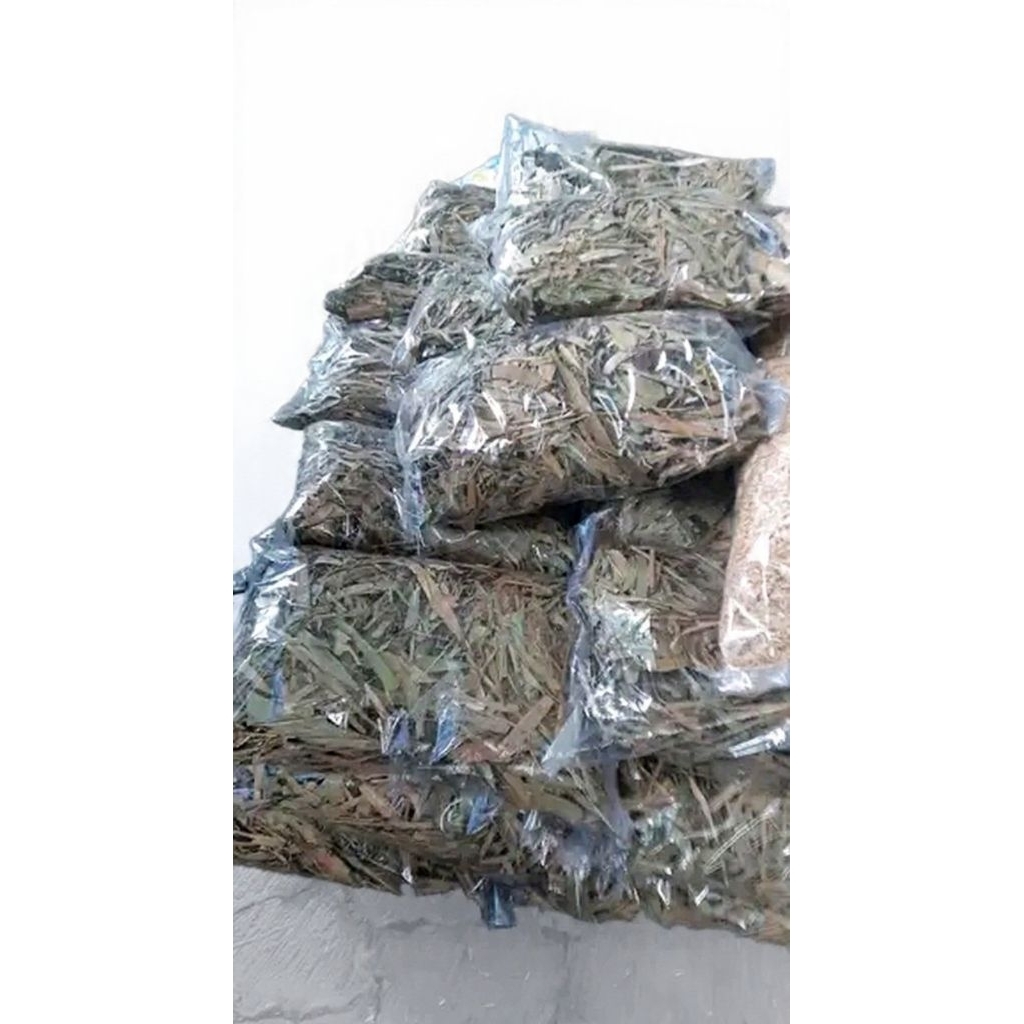 Daun bambu kering kompos penyubur tanah (1kg)