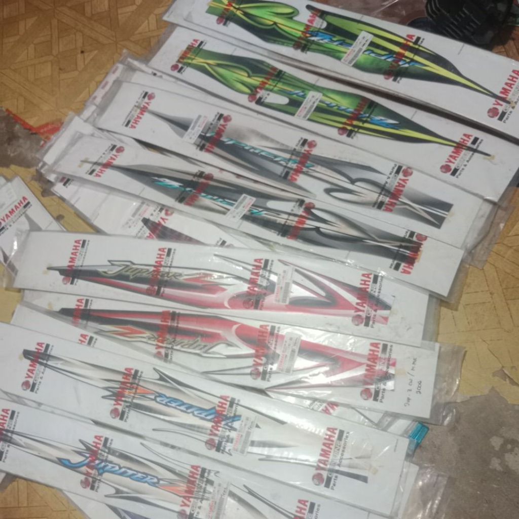 striping body kanan kiri jupiter z burhan original