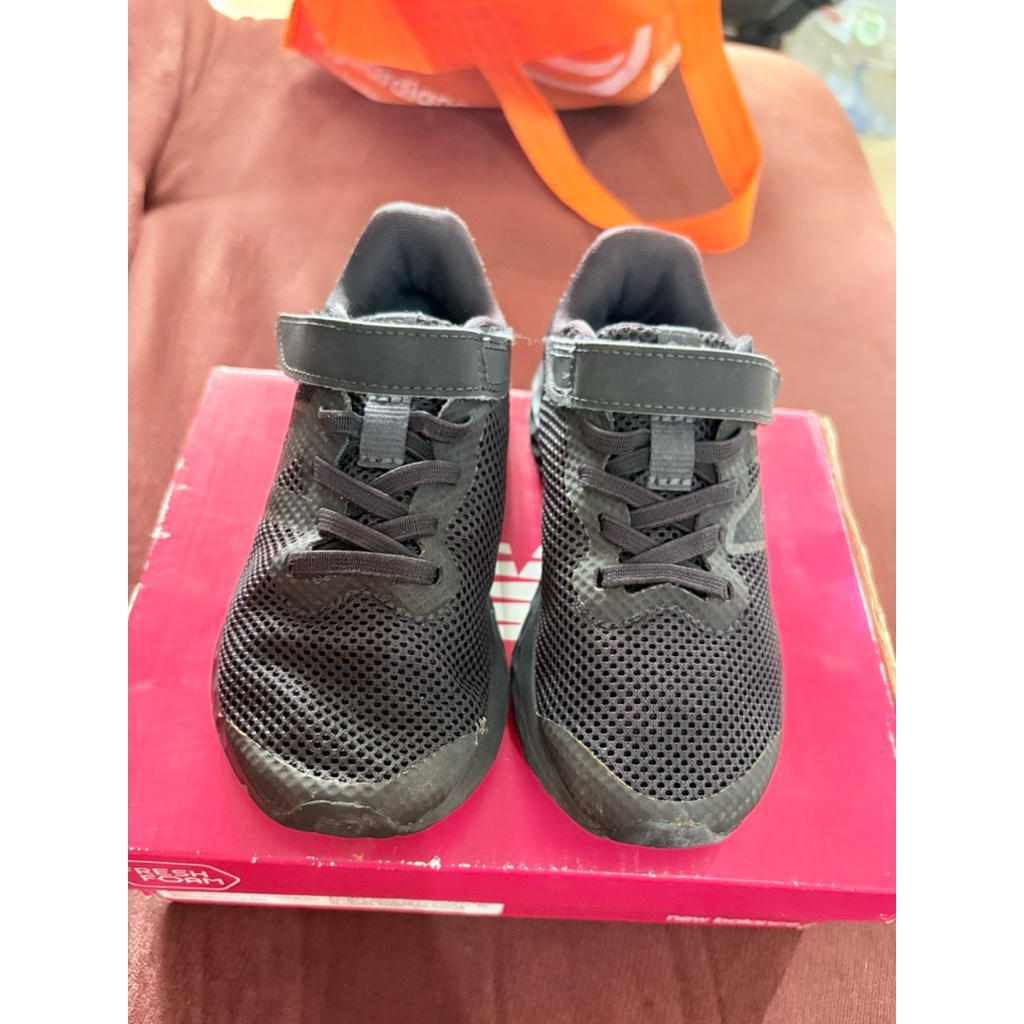preloved new balance anak