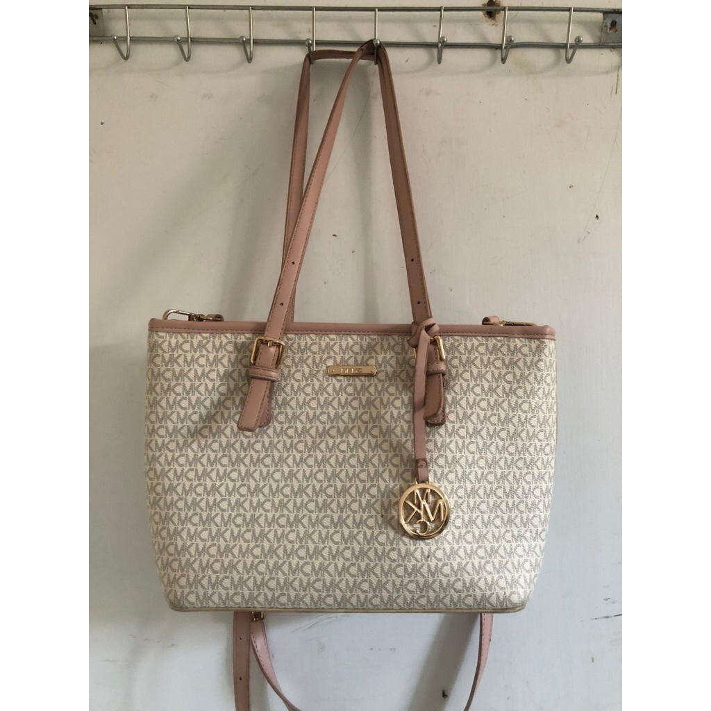 PRELOVED TAS WANITA MKMC