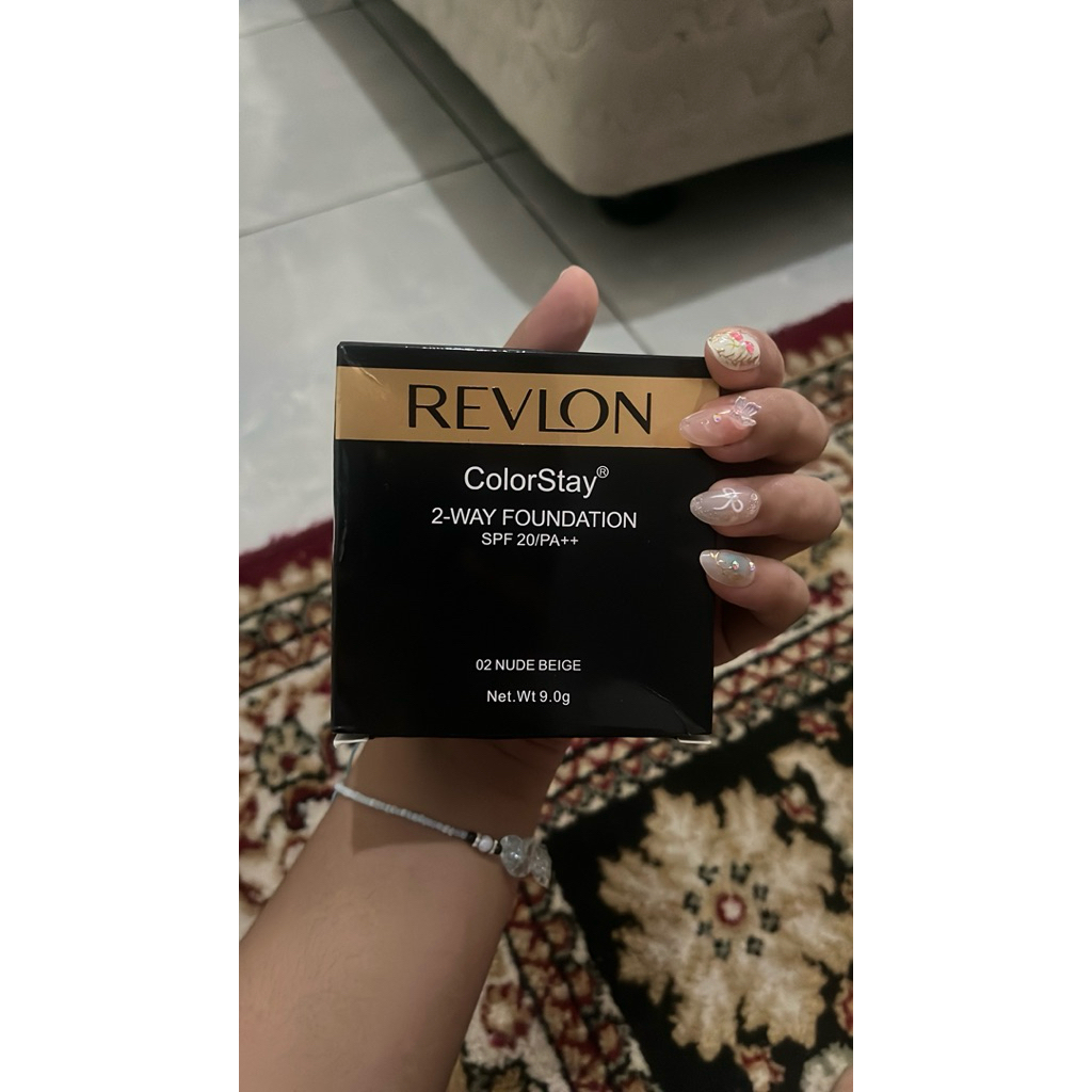 bedak revlon
