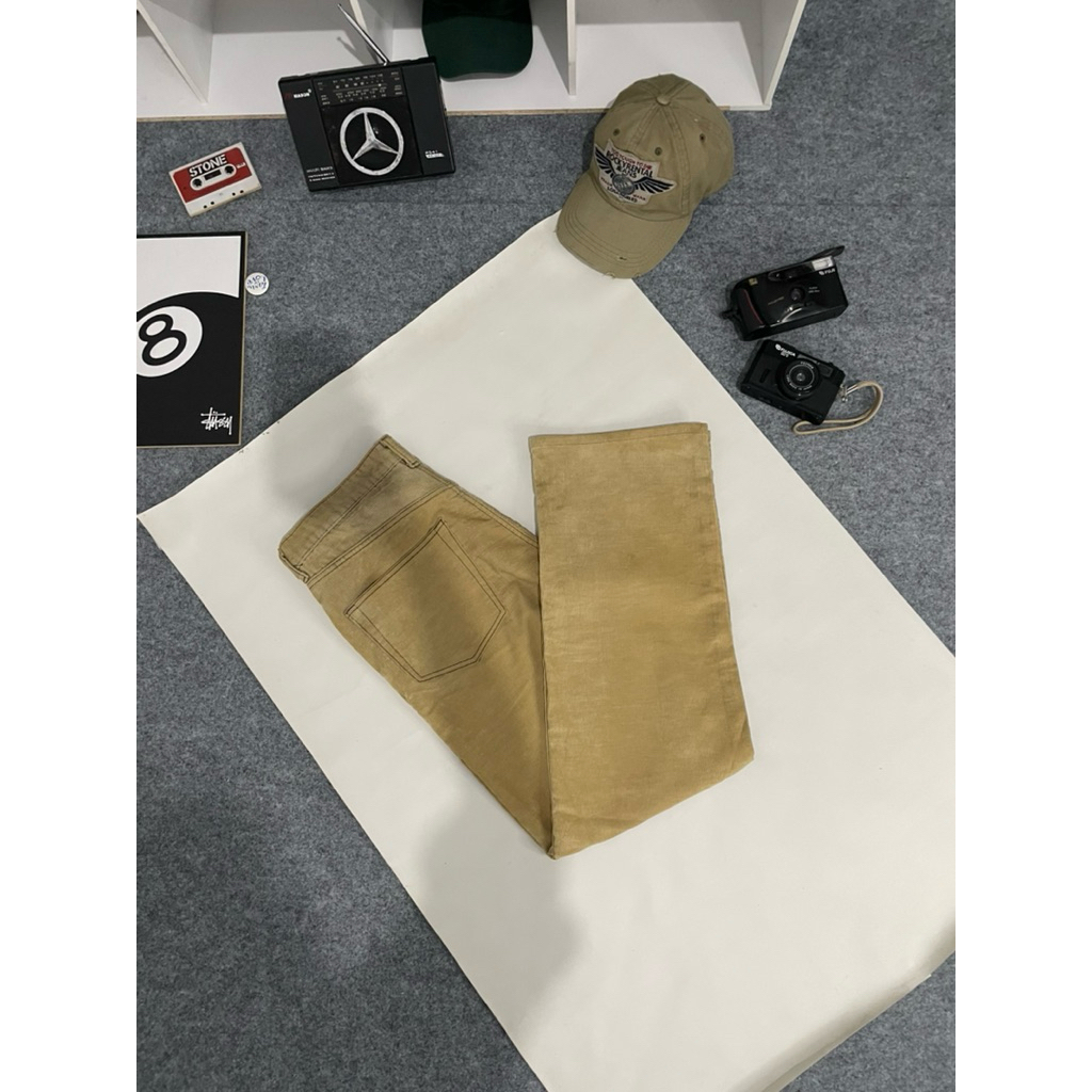 CORDUROY CREAM BAHAN LEVIS