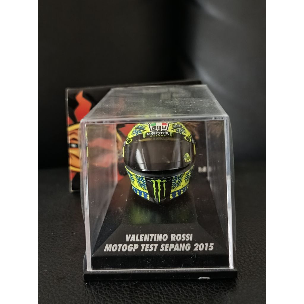 MINICHAMPS HELM HELMET VALENTINO ROSSI MOTOGP TEST SEPANG 2015
