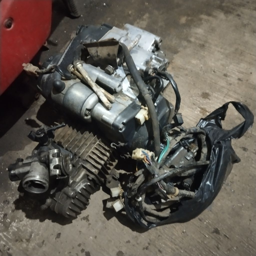 MESIN SUPRA X 125 FI FULL SET PENGAPIAN DAN TB