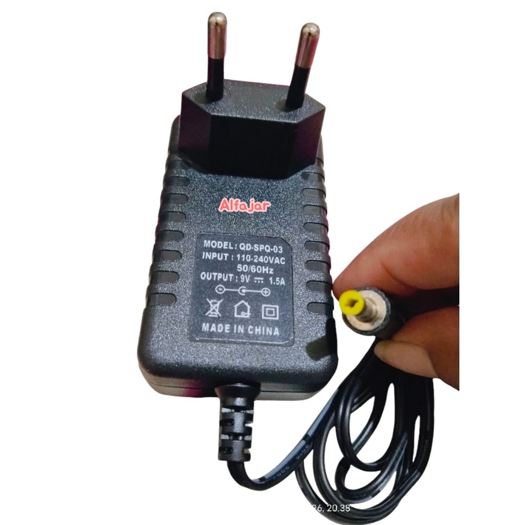 Adaptor 9V 1,5A Charger Speaker Portable Meeting QD-SPQ-03 9V 1,5A jack kuning