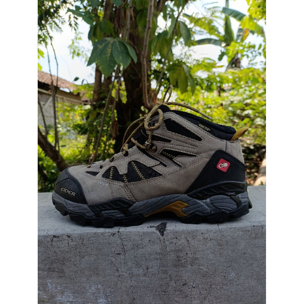 sepatu hiking eider goretex