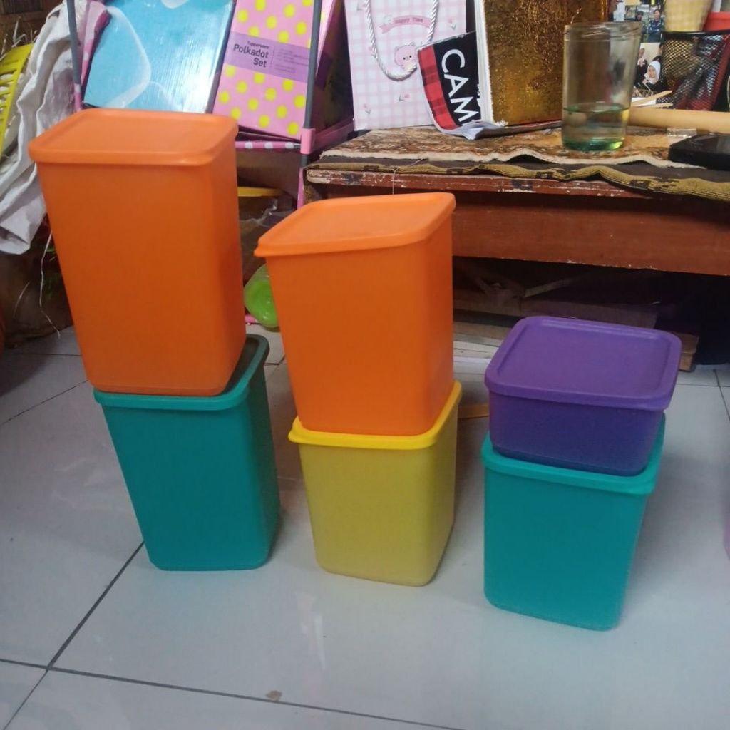 summer tupperware