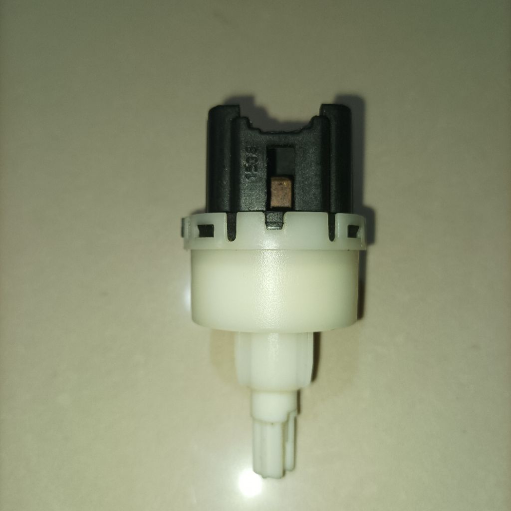 SWITCH SAKLAR PUTARAN AC SUZUKI ERTIGA DAN APV ORIGINAL