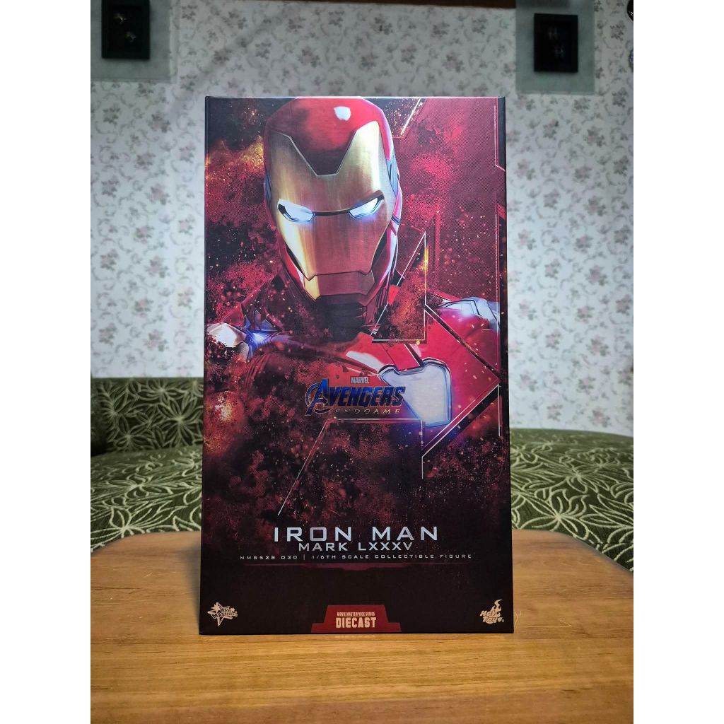 Hot Toys Iron Man mark 85 end game