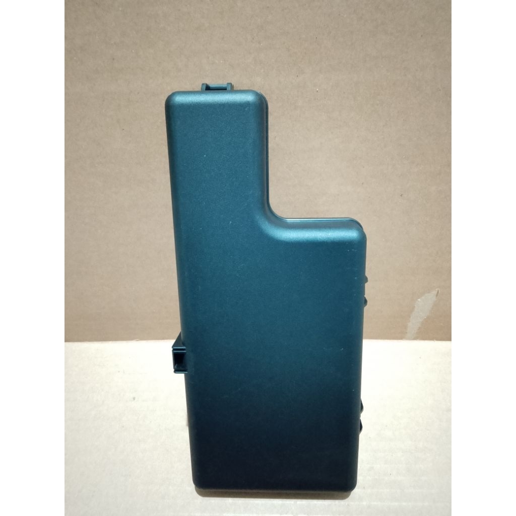 TUTUP KOTAK SEKRING (FUSE BOX COVER) UNTUK MOBIL TOYOTA INNOVA, FORTUNER, HILUX MODEL TAHUN 2004-201