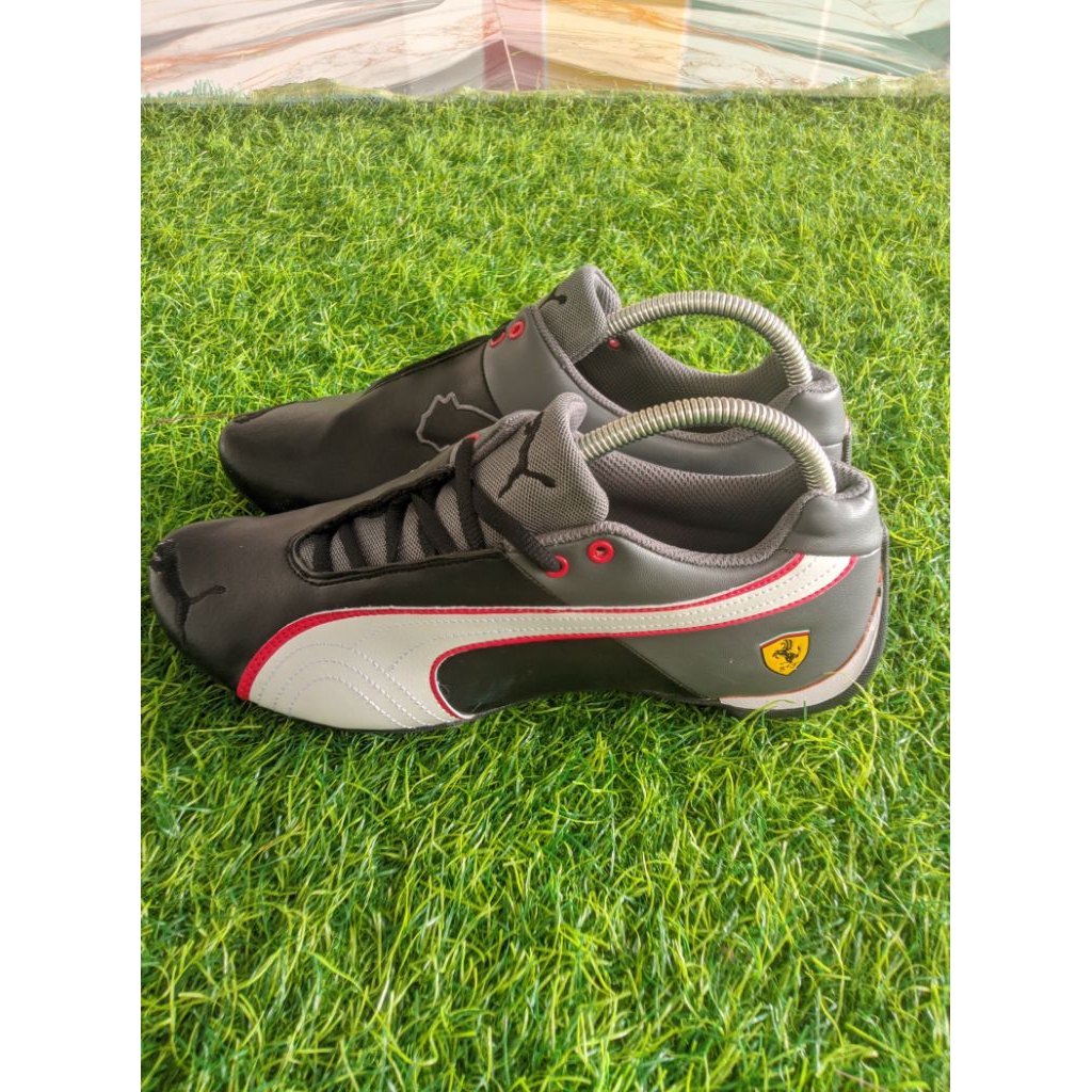 Puma Speedcat x Ferrari hitam