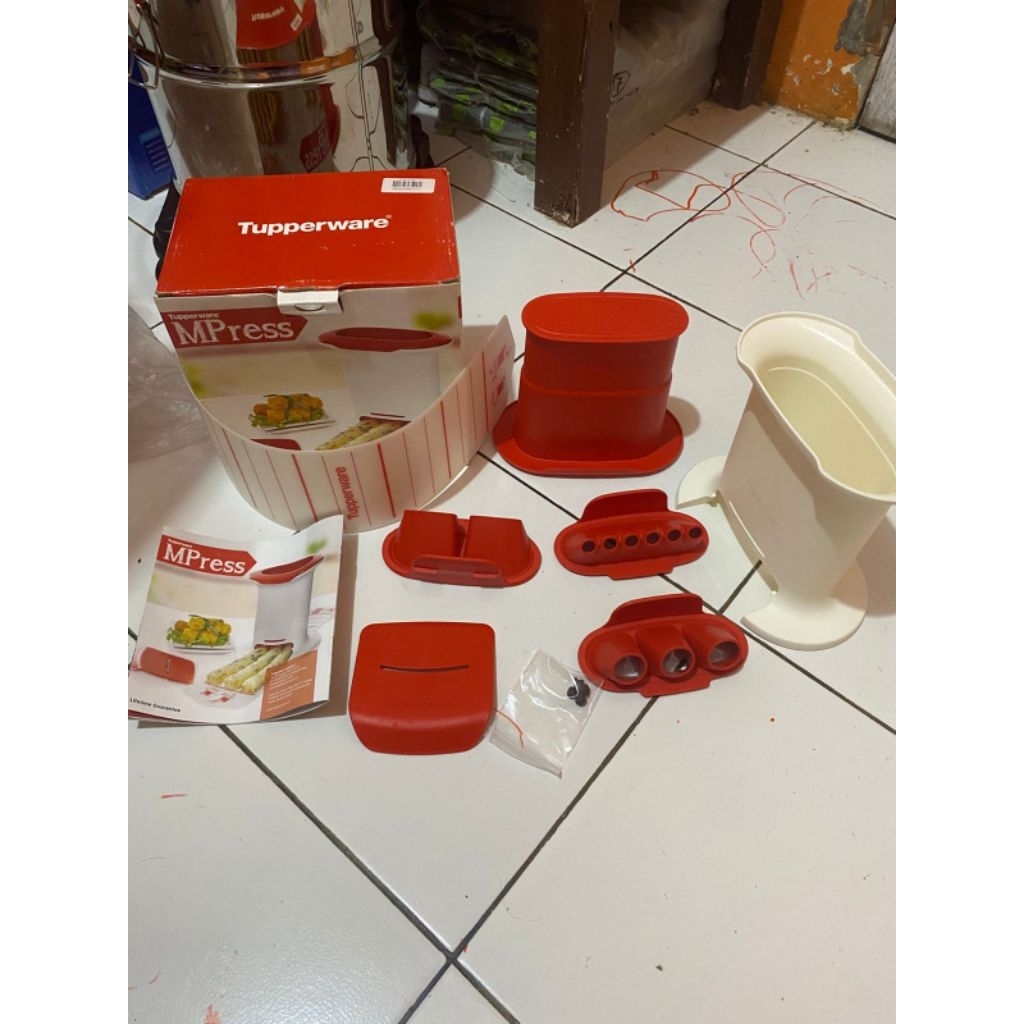 Mpress tupperware alat untuk cetak kue preloved