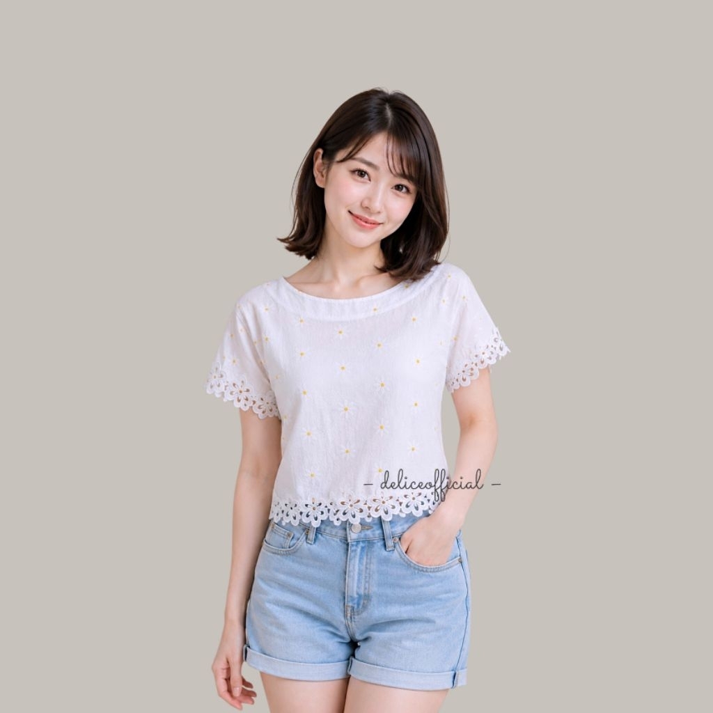 [Preloved] 166 Daisy Top | Baju Atasan  Blouse Wanita Lengan Pendek Bahan Katun Putih