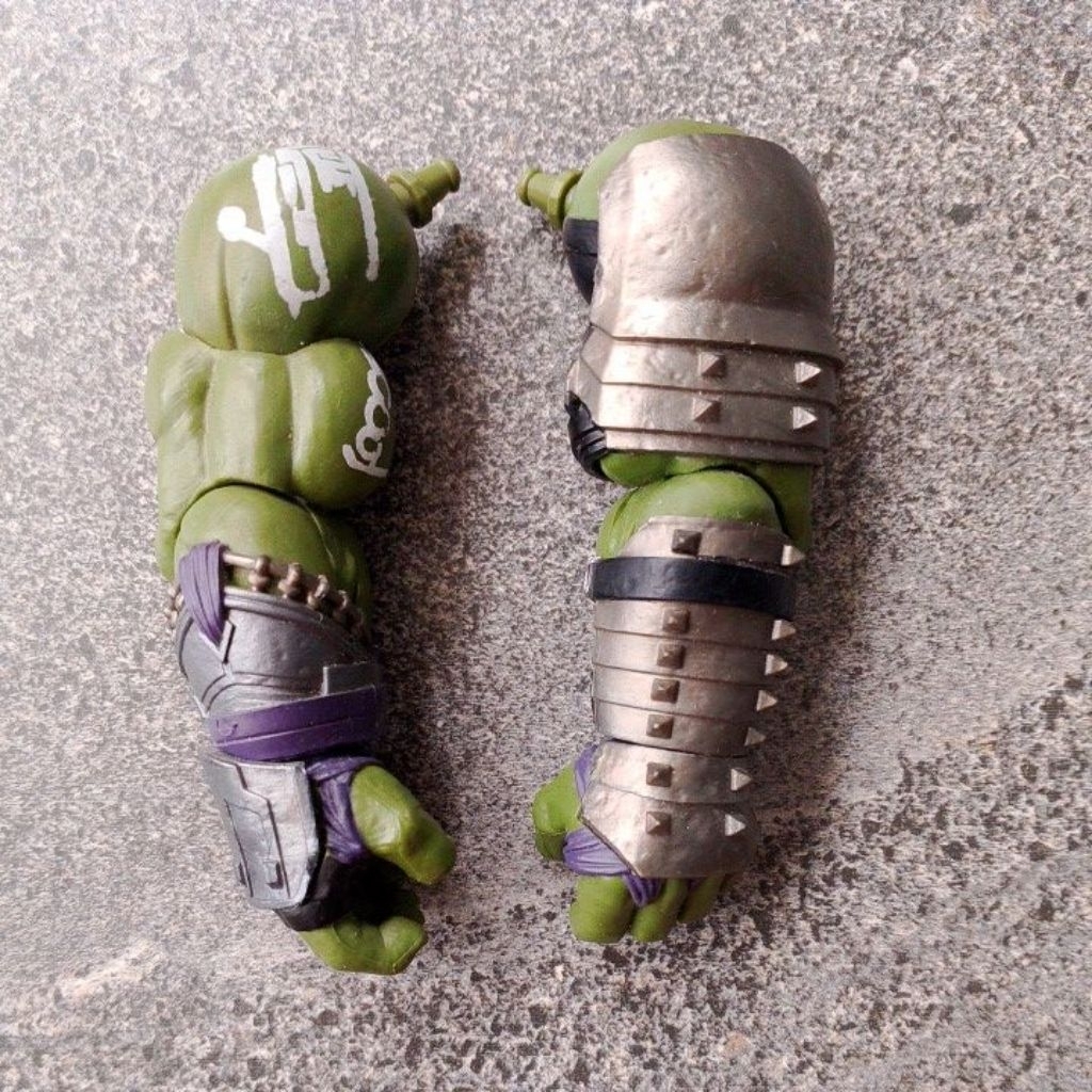 Mainan Action Figure Marvel Legends Gladiator Hulk Original Hasbro