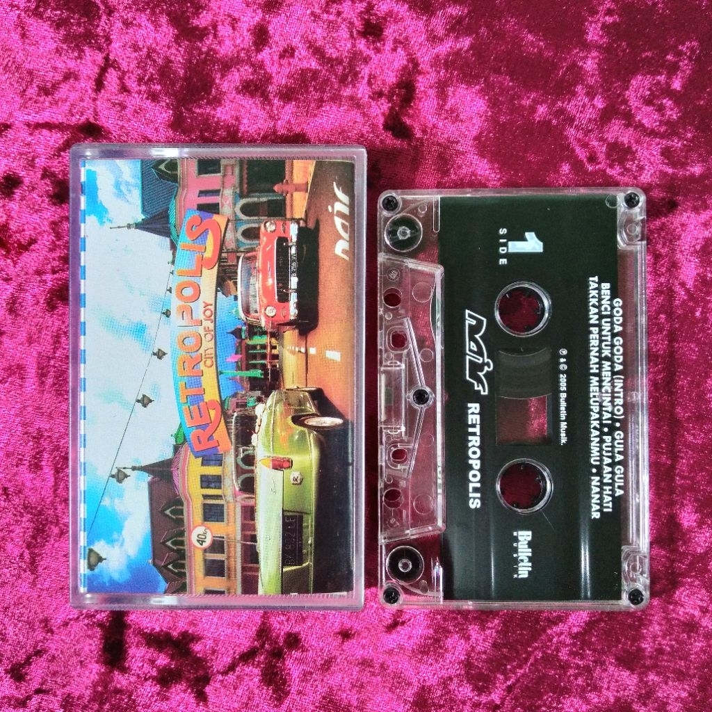 Kaset Naif - Retropolis