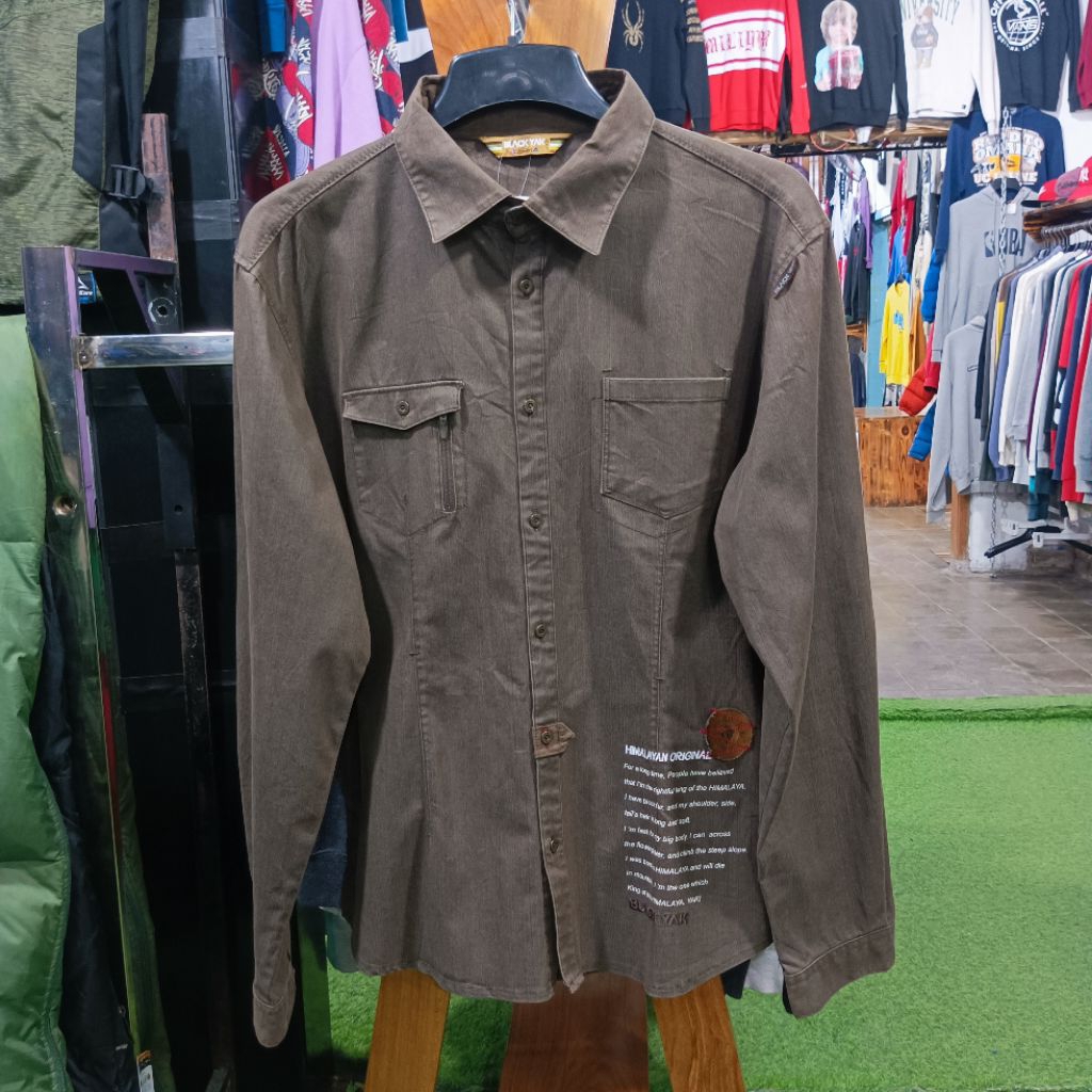 kemeja lengan panjang BLACK YAK vintage size XL casual bagus original