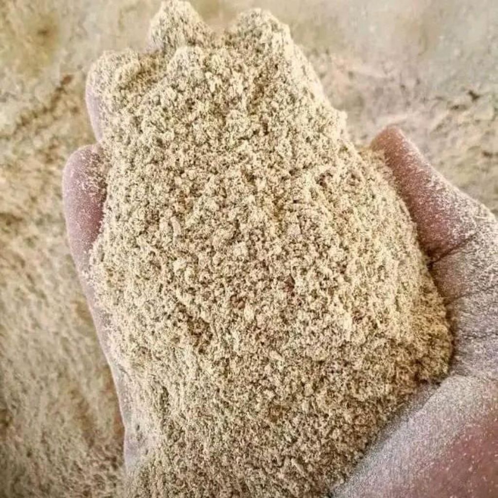 Dedak , Huut , Bekatul padi campuran pakan ternak