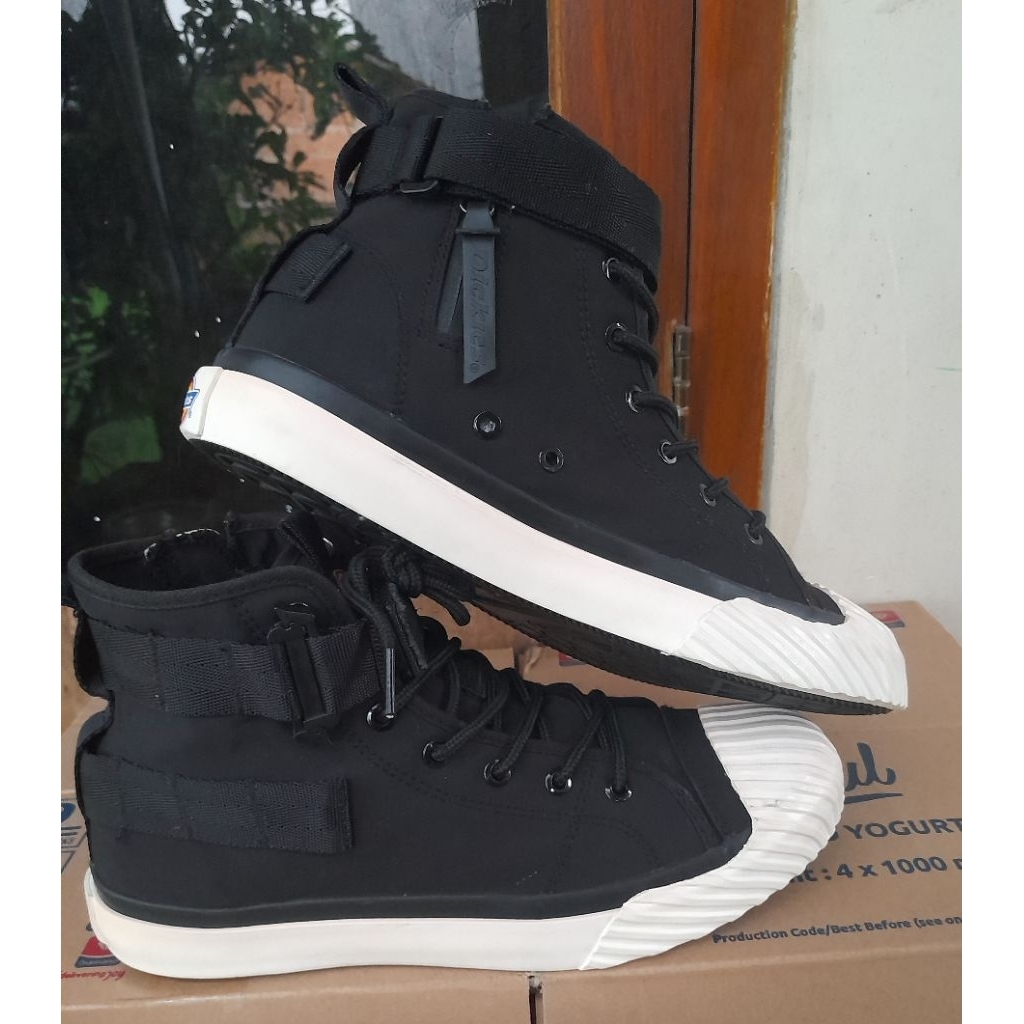 sepatu dickies canvas  (ziver)