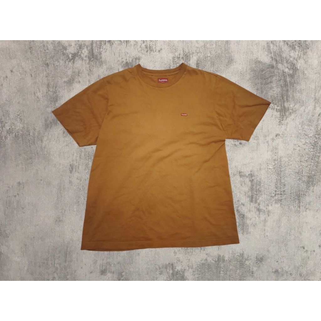 tshirt supreme small logo