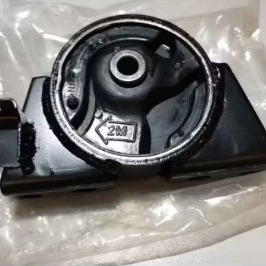 engine mounting X-Trail T30 /Serena C24 DEPAN