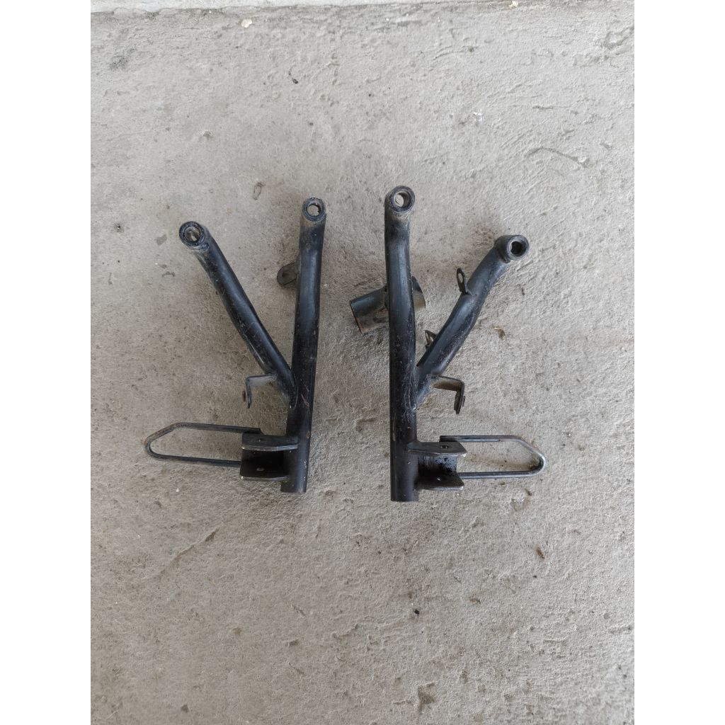 Footstep Fostep Fotstep Balakang Honda VARIO 110 KARBU VARIO LAMA ORIGINAL