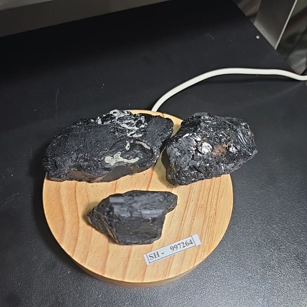 BLACK TOURMALINE BRAZIL ROUGH BATU ASLI