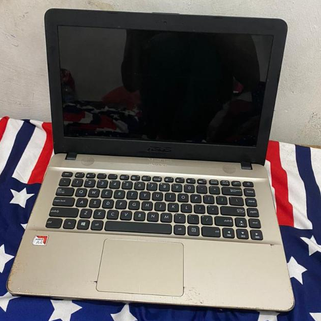 Laptop Asus X441B AMD A6 R4 Ram 8GB SSD 250GB Murah