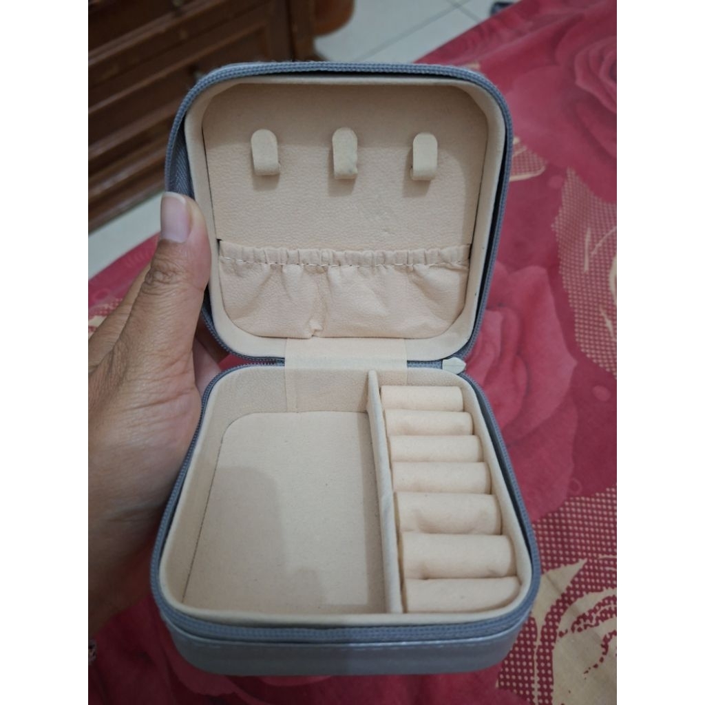 preloved kotak perhiasan