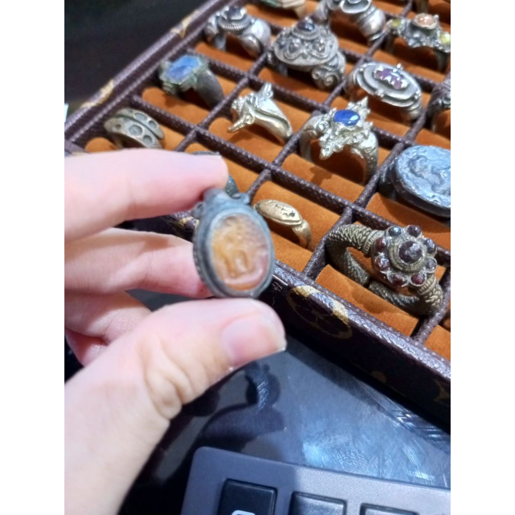 cincin antik kuno