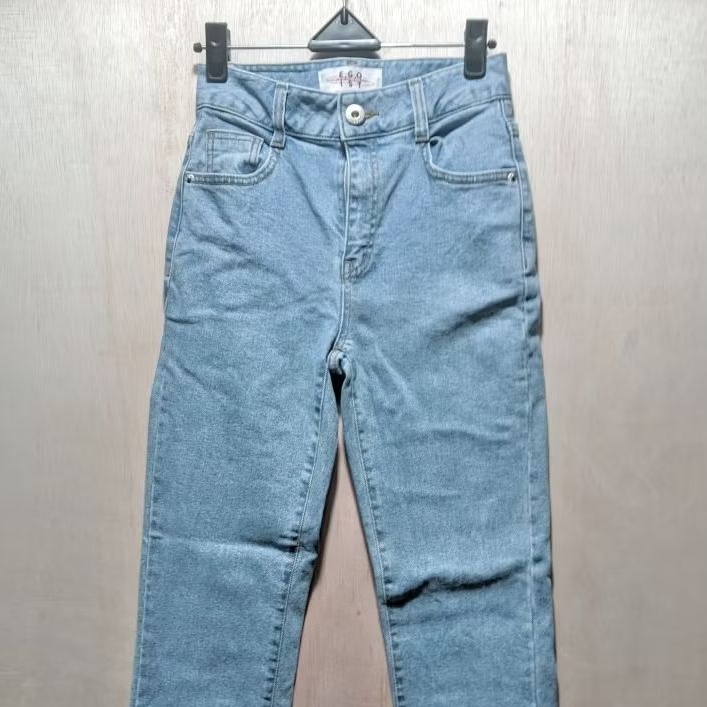 Celana Jeans Wanita EGOIST Highwaist Light Blue Original Korea - Size S