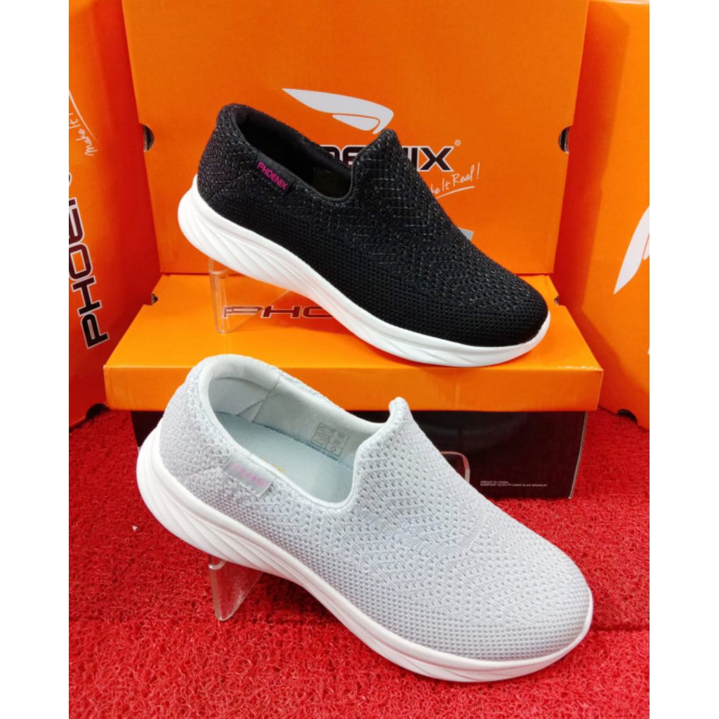 Sepatu slip on wanita PHOENIX FREDA terbaru original